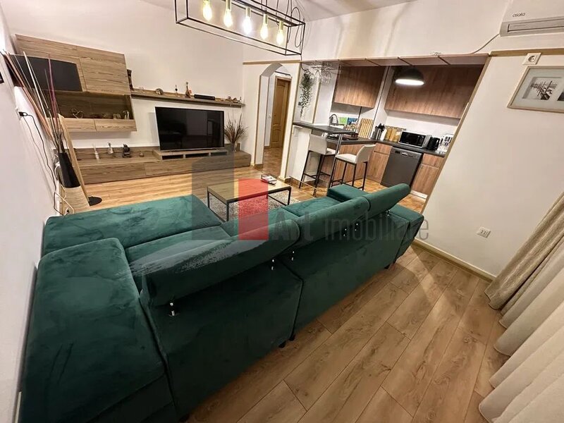 Trei camere, apartament lux, zona linistita, metrou, mobilat utilat, parcare